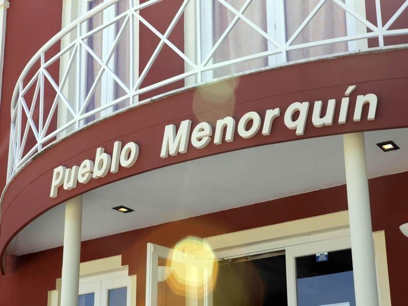 Апартаменты Club Pueblo Menorquin Сьюдадела Экстерьер фото